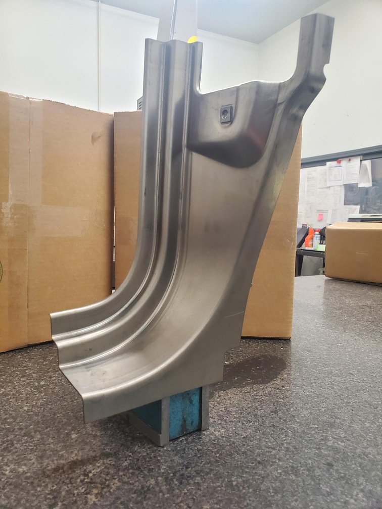 Lower door pillars (1 pair) 1967 72 (C7TZ8102043PR) Carolina