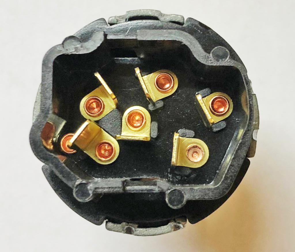 1970-76_Ford_Ignition_Switch   Carolina Classics.com 
